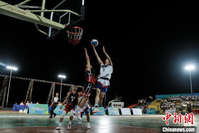 广西首届“华农稻香”杯和美乡村篮球总决赛点