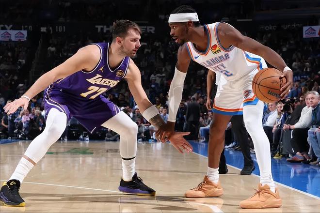 东契奇狂砍60分助湖人8连胜，但季后赛隐患浮现